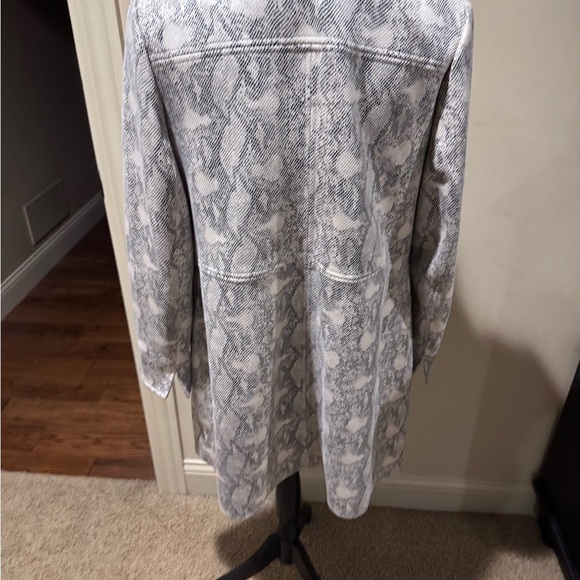 Chico's Gray and White Python Print Cardigan - Picture 8 of 12
